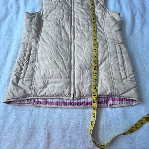 Peter Millar Women's Keenland Flora Reversible Puffer Vest Beige and Red Plaid M - Picture 7 of 12